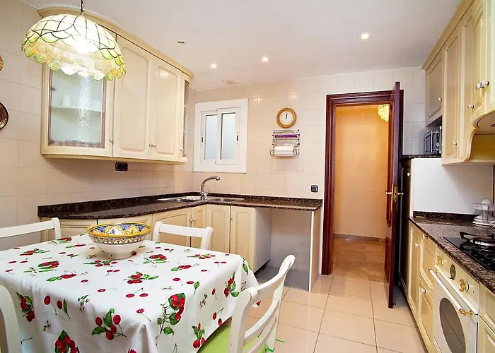 Daire Pg Gracia - Valencia By Interhome *