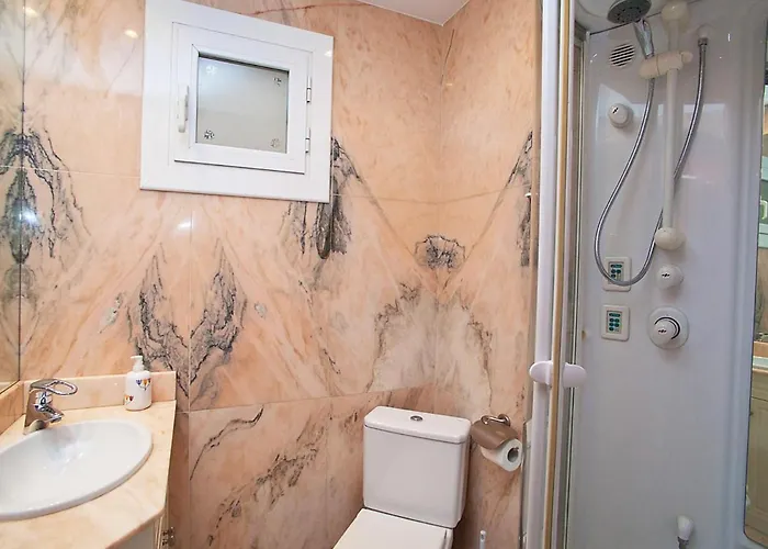 Pg Gracia - Valencia By Interhome Barselona